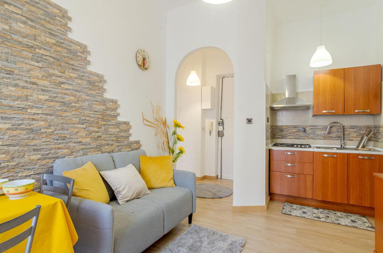 Cenisia District : Bright Sunflower Mini Flat Turin Exterior photo